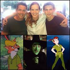 What Oncers See Vs What My Childhood Sees This Is Funny Although My Peter Pan Was And Is Jeremy Sumpter Once Upon A Time Funny Once Up A Time Ouat Funny