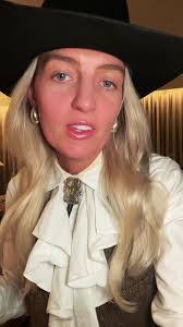 Laila Sutton's Instagram, Twitter & Facebook