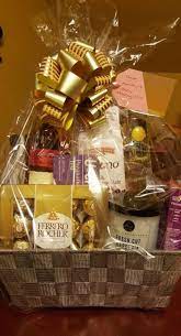52 Ideas For Baby Shower Prizes For Guests Baskets Diaper Raffle Baby Shower Gifts For Guests Baby Shower Gift Basket Baby Shower Prizes