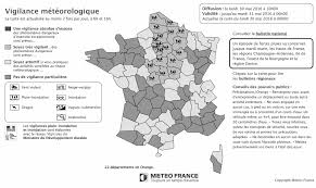 După ploi, pe unele râuri mici și în locurile joase vor fi scurgeri intensive pe pante, cu risc de inundații locale. 2