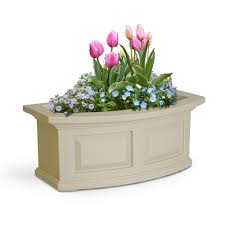 Use classic window boxes to add a unique and charming touch to your home. Mayne Nantucket Window Box Planter 2ft White 4829 W Garden Baskets Pots Window Boxes Home Garden Worldenergy Ae