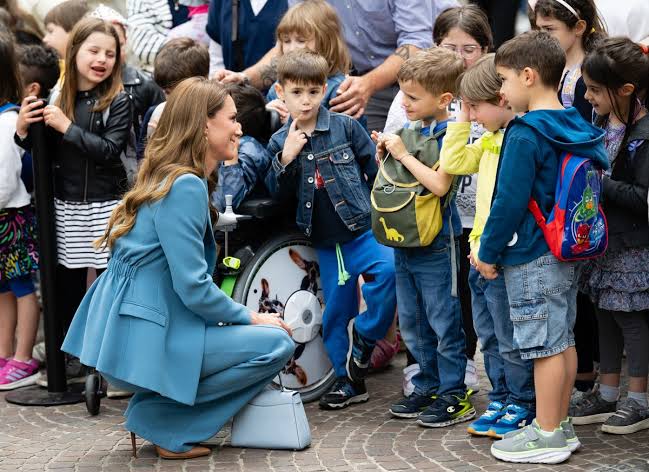 Kate Middleton's sweet moment with kids takes hilarious turn thanks to a  viral boy