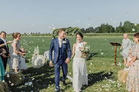 Check spelling or type a new query. Freie Trauung Was Beinhaltet Sie Theperfectwedding De