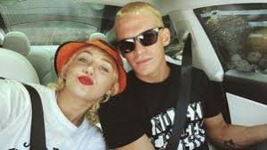 According to simpson, the idea of exploring a drag alter ago came to him as cyrus was organizing her lipstick collection. Qisknbxgmbkerm