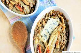 Au centre disposer les 3 fromages. Endives Braisees Au Roquefort Et Aux Amandes Recette Vegetarienne Facile Kallitany La Cuisine Selon Tany Ellen