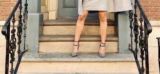 Heels need to be clearly visible. Beautiful Pics Of Paula Faris Feet Legs