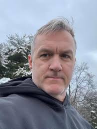 When did Michael Wallstreet change his name from V.K. Wall Street?