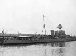 HMS Calcutta Print - Royal Navy Light ...