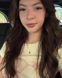 Hiii! My name is Nadia Pettit and I'm from Vero Beach, Florida. I'm not  fully committed to USF(Tampa) but it is definitely in my top 3 choices. I'm  planning