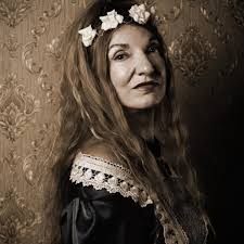 Sissy Spacek, Nancy Allen, John Travolta, William Katt, and Sydney Lassick 