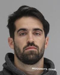 Alex Elali's Instagram, Twitter & Facebook