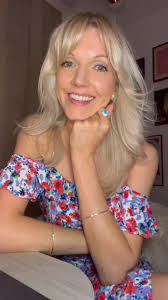 What's in YOUR headphones at the Silent Disco tonight?? 🎧🌈🪩🕺🎶 📸  @daveycroquet #linkinbio #silentdisco