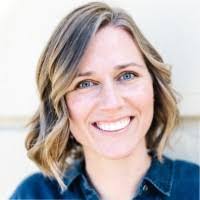 Jennifer Roosa's Instagram, Twitter & Facebook