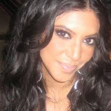 Alicia Carbajal's Instagram, Twitter & Facebook