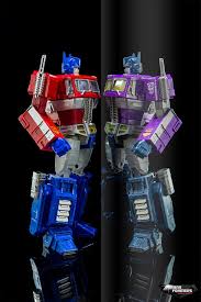 Transformers Masterpiece Shattered Glass Optimus Prime Hasbro Asia Exclusive And Masterpiece Optimus Shattered Glass Transformers Optimus Prime Transformers
