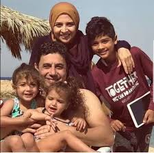 #حنان_ترك نفسي في رئيس يحكمنا بالعدل. Ø§Ù„ÙÙ†Ø§Ù†Ø© Ø­Ù†Ø§Ù† ØªØ±Ùƒ Ù„Ù… ØªÙ†Ø´Ø± Ù‡Ø°Ù‡ Ø§Ù„ØªØºØ±ÙŠØ¯Ø© ÙˆÙ‡Ø°Ù‡ Ø§Ù„Ø·ÙÙ„Ø© Ù„ÙŠØ³Øª Ù†Ø¬Ù„ØªÙ‡Ø§ Ù…Ø³Ø¨Ø§Ø±