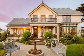 Images of americans in joyful social reunions. 7 Most Romantic Bed And Breakfasts In The U S Jetsetter