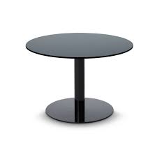 Lors de l'aménagement de votre salon, sortez des sentiers battus, et intégrez un design unique dans votre espace. Tom Dixon Site Officiel Table Ronde Flash Noire