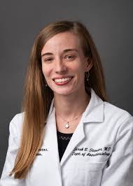 Sarah Stender's Instagram, Twitter & Facebook