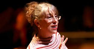Le corps de florence arthaud, 57 ans, et celui des sept autres victimes françaises du double sur le plan sportif, eugène riguidel estime que le nom de florence arthaud restera pour longtemps. Florence Arthaud Pourrait Avoir 62 Ans Aujourd Hui Retour Sur Son Depart Tragique