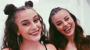 Idols (also known as superstar in some countries) is a reality television singing competition format created by british television producer simon fuller and developed by fremantle. Uspech Ma Sestra Moniky Bagarove Zarucen Vypada Stejne A Kafe Cz