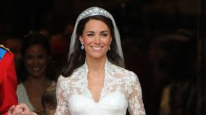 Mai auf schloss windsor statt. William Und Kates Hochzeit Brach Gleich Sechs Royale Regeln Promiflash De