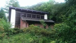 Das haus wird schon seit über 50 jahren als ort der buddhistischen praxis vom gleichnamigen verein betrieben und hat eine entsprechende strahlkraft. Bildergalerie Haus Der Stille Buddhistisches Meditationszentrum In Roseburg