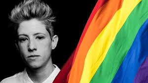 Lesbian Sues Therapist Who Said He Could 'Rewire' Her Straight