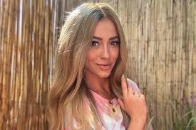 Marcelina zawadzka wjechała samochodem w pole rzepaku (instagram @marcelina_zawadzka). Marcelina Zawadzka Wroci Do Pytania Na Sniadanie Wiemy Kiedy Ponownie Zobaczymy Ja Na Ekranie