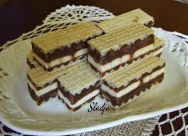 4 belanaca, 5 kašika šećera, 100 gr mlevenih oraha 1 kašika brašna sastojci za fil: Slatko Slani Domaci Recepti Posni Kolaci Dessert Recipes Baking Recipes Food Recepie