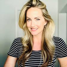 Annie Earls, Real Estate Agent