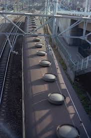 ベンチレーター 電車