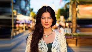 Kırmızı oda ayla kim, gerçek adı ne? Pinar Deniz In Ailesi Corona Virusu Yuzunden Karantinaya Alinmisti Yeni Bir Iddia Ortaya Atildi Magazin Haberleri