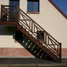 Faites construire votre escalier extérieur par steel métal sur mesure en aluminium et fabrication bretonne ! Escalier Exterieur Escalier Bois Terrasse Escalier Pas Cher Lille Arras Nord Pas De Calais Debret Escaliers