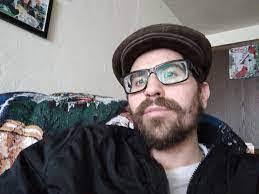 Kenneth Brice's Instagram, Twitter & Facebook