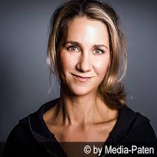 Nicole Hannak Sprecher