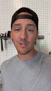 Derek Bullock's Instagram, Twitter & Facebook