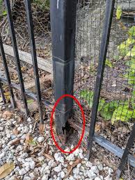 No digging, no need to dismantle the fence. Metal Fence Post Repair Options Diy Home Improvement Forum