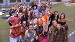 Acabaram de sair os 4 primeiros confirmados no bbb. Fefito Bbb 21 Lumena Esta Certa Na Discussao Sobre Homens Vestidos De Mulher Em 2021 Vestidos De Mulher Mulher Carla Diaz