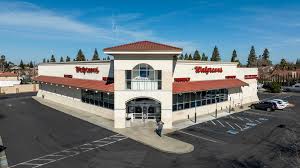 Bridgepointe Shopping Center