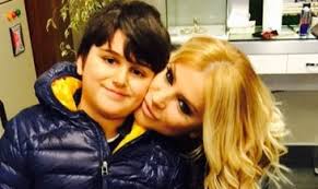 Songül karlı, 2002'de 8 yıllık dini nikahlı eşi ergün topaloğlu'ndan boşanmıştı. Songul Karli Kimdir Guncel Songul Karli Haberleri