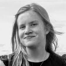 Gloria Kunz's Instagram, Twitter & Facebook