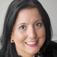 Beverly Yopp's Instagram, Twitter & Facebook