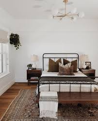 A Mix Of Mid Century Modern Bohemian And Industrial Interior Style Home And Apartm Home Decor Bedroom Bedroom Furniture Design Farmhouse Bedroom Furniture