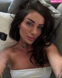 Alicelovestrawberries  alicelovestattoos  alicestrawberries Nude Leaked  OnlyFans Photo #4 - Fapello
