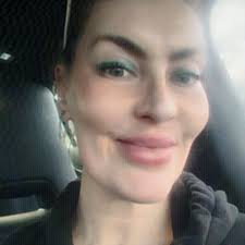 Abbie Normal (@normalabbie) • Instagram photos and videos