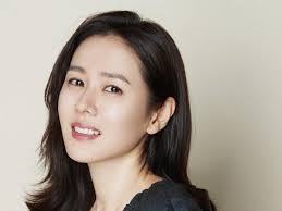 She then starred in lead roles in films 'great son opted for diverse roles and starred in 'spotlight,' where she played an ambitious reporter, 'alone in love,' a critically acclaimed series where she. Son Ye Jin To Make Her Drama Comeback With Thirty Nine