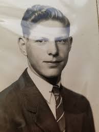 1944 Mt. Vernon graduation photo of Belshaw family