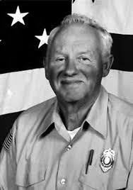 Warren Sexton's Instagram, Twitter & Facebook