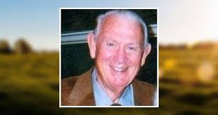 Bruce Kolbe's Instagram, Twitter & Facebook